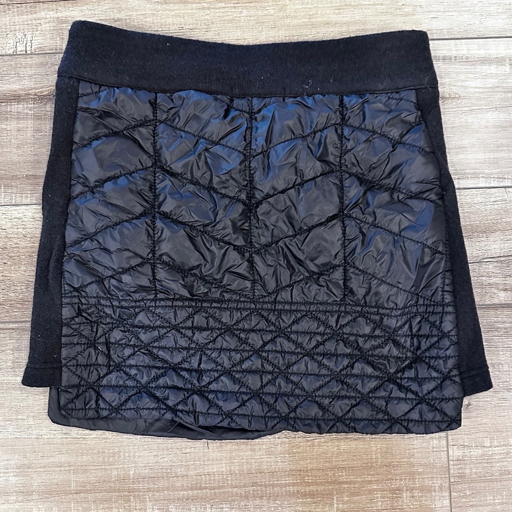 Krimson Klover Carving Skirt Size Medium, Black